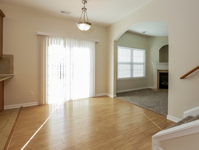 Photo - 3043 Clover Rd NW