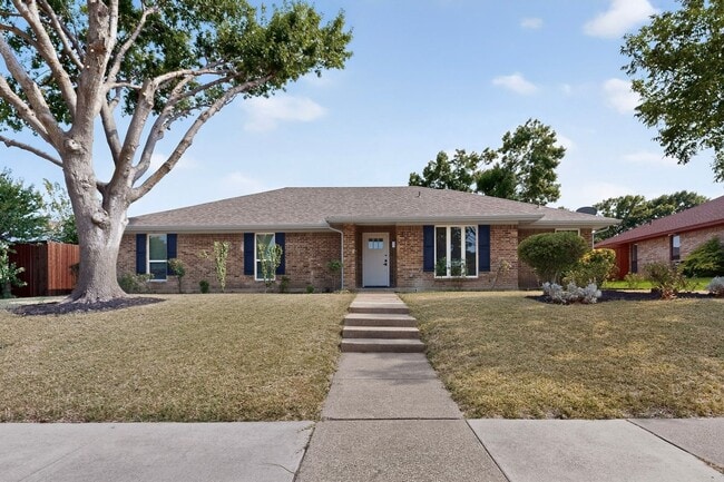 Photo - 2200 Winona Dr