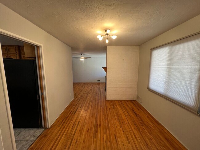 Photo - NE 3/BD 2/BA 2/CG