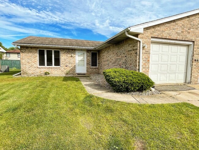 150-154 Meadows Cir - 150-154 Meadows Cir Unidad 154 Rental