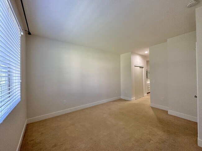 Photo - Spacious 2BD Condo with Pools, Gym & Tennis Courts!