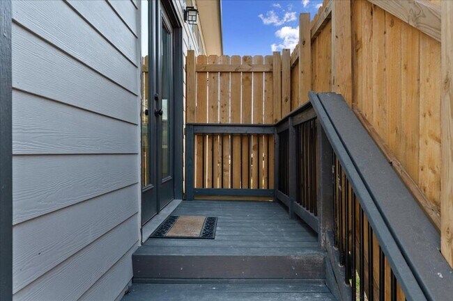 Photo - 1411 Fairfield Dr Unidad 2