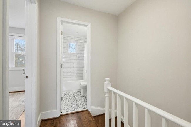 Photo - 19 Clifford Ave