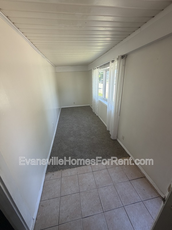 Photo - 1008 Allens Ln
