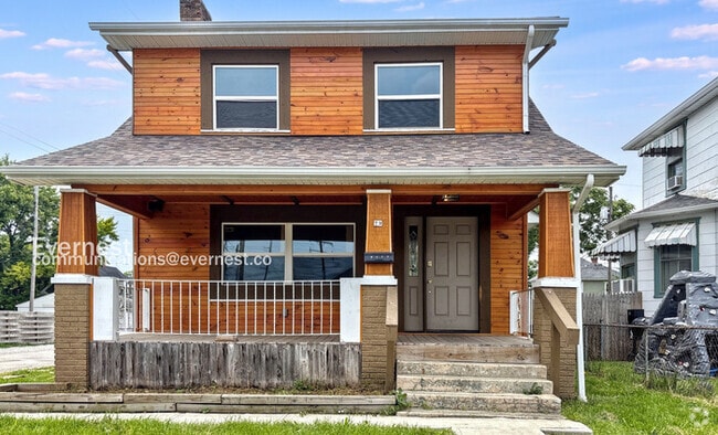 Building Photo - 73 N Oakley Ave Rental