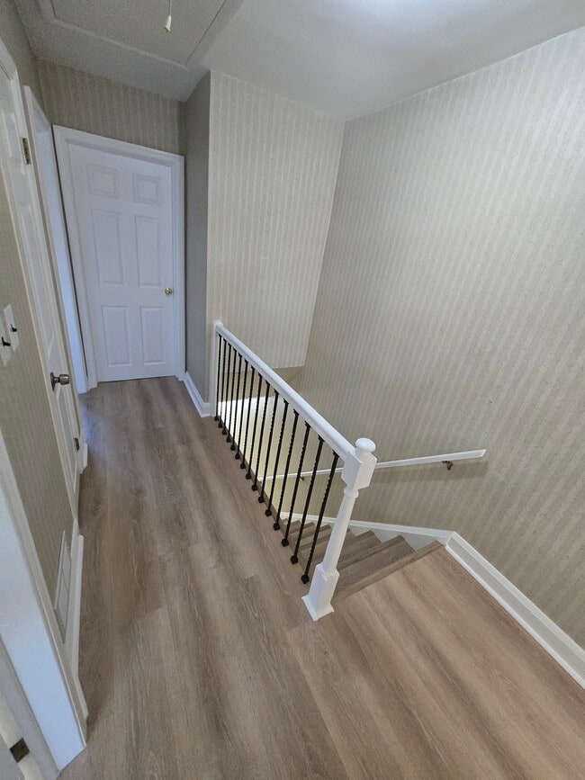 Photo - 1926 Guy Way