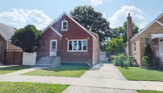 Building Photo - 6934 S Karlov Ave Rental