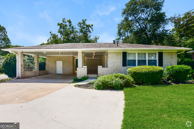 Building Photo - 6421 Meadowbrook Ln Rental