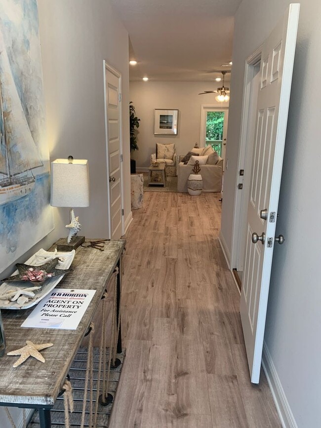 49 Sandy Cv Wy Unit 49 Sandy Cove Way
