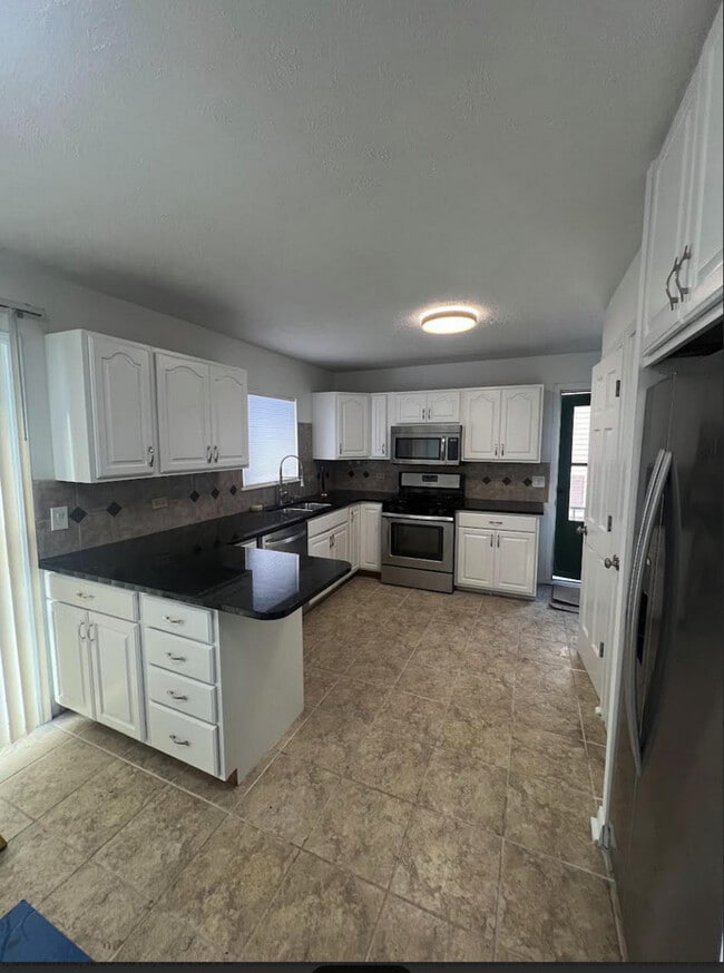 Photo - 20564 Elizabeth Ave