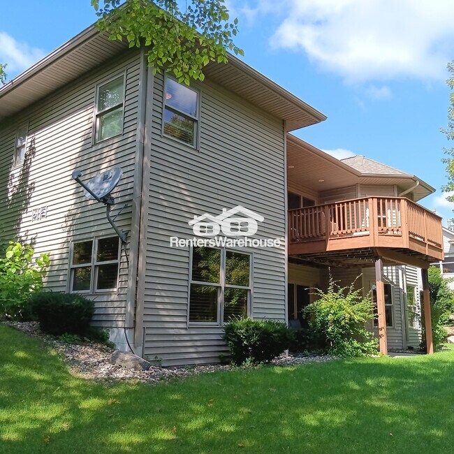 Photo - 1035 Bay Cir