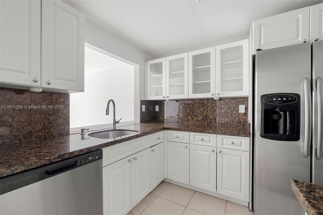 Photo - 1915 Brickell Ave Unit C405