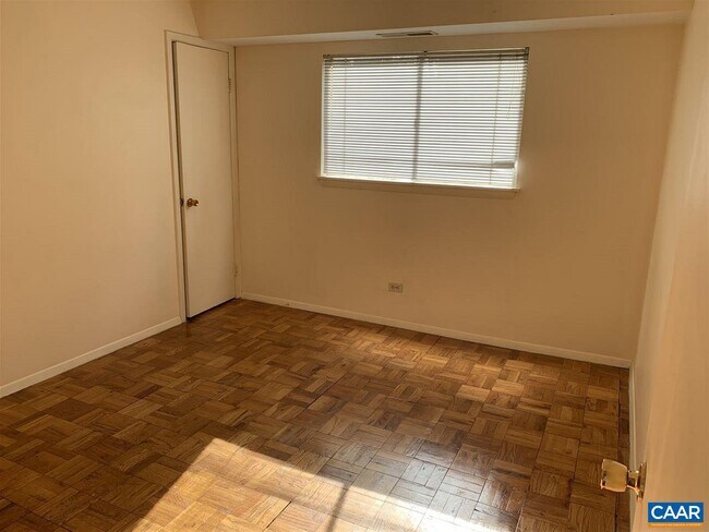 Photo - 1215 Wertland St Unidad a23