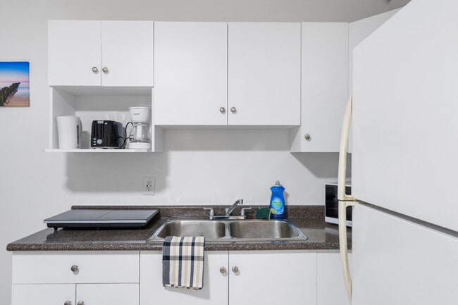 Photo - 6843 Fraser St Unit SI ID1281565P