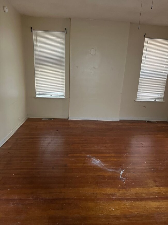 Photo - 5424 Michigan Ave Unit 1st Floor