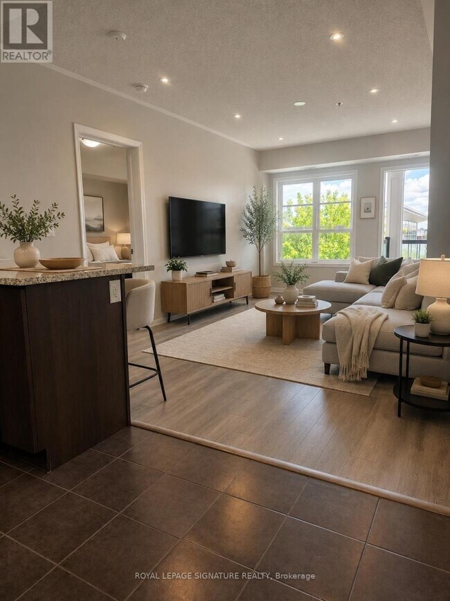 Photo - 60 Baycliffe Cres Unit 305