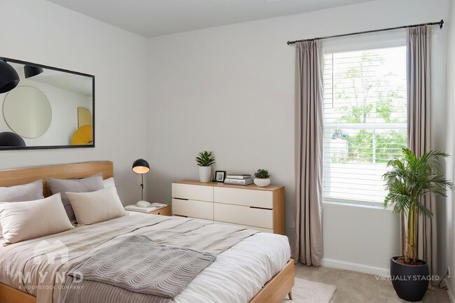 Photo - 161 Olde Hearth Rd