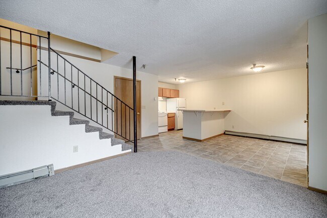 Photo - 5 bedroom 2 Bathroom 4 level townhome