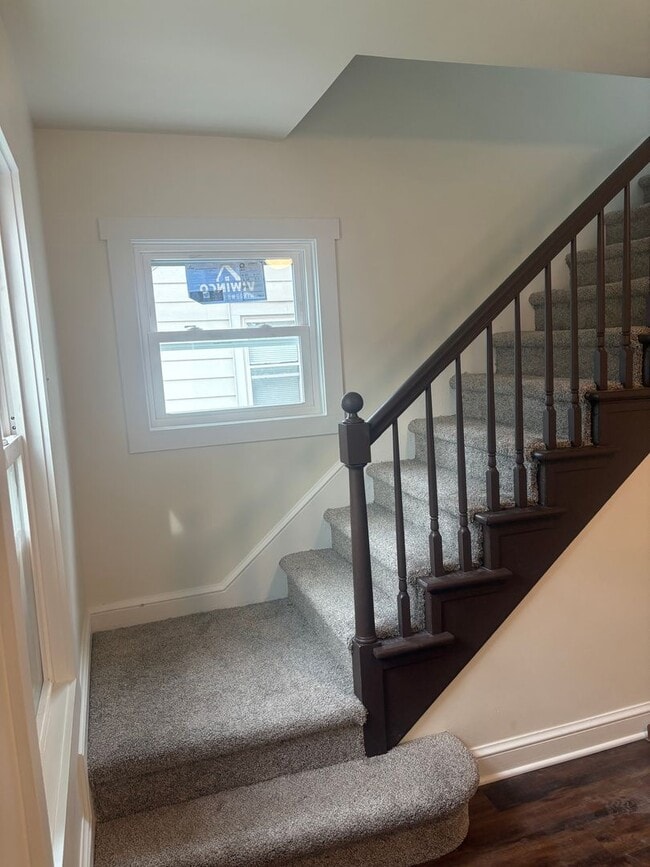 Photo - Available Now 2-story. 2 BR w/ Bonus Room