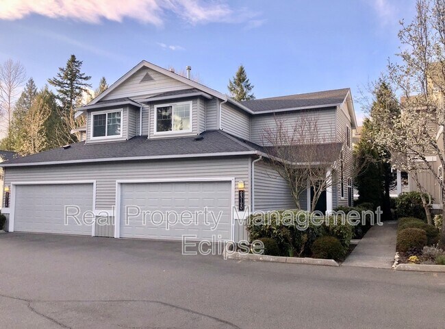Building Photo - 23120 NE 8th Pl
