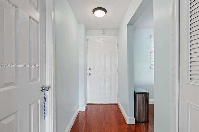 Photo - 116 Royal Pk Dr Unit 4D