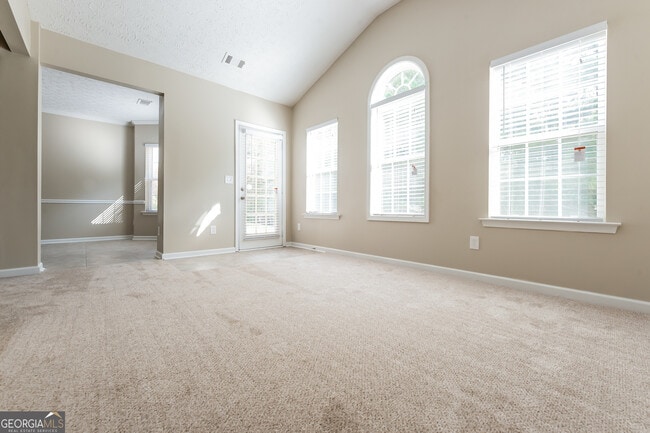 Photo - 5345 Yellow Pine Dr