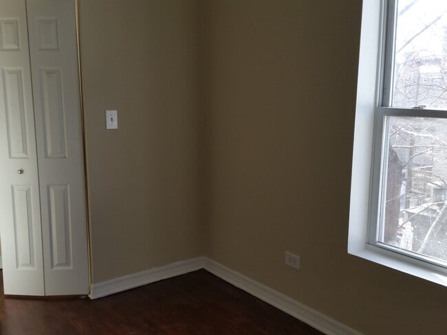 Photo - 1303 W Pratt Blvd Unidad 3W