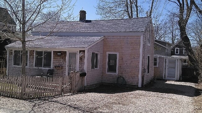 Photo - 51 Walker St