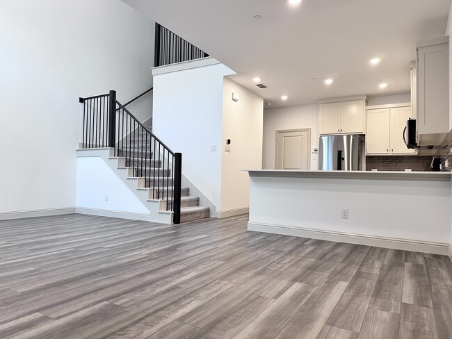 Photo - 609 Friendswood Dr