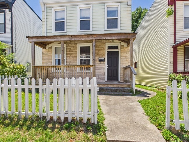 Building Photo - 207 Wellford St