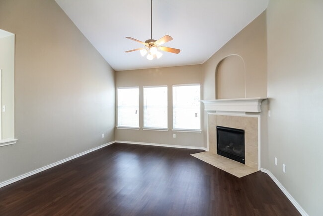 Photo - 1204 Seneca Pl