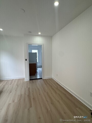 Photo - 142 Cowles St