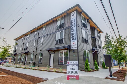 Property Exterior - 686 SE Spokane St Unit 2.