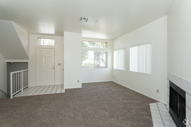 2BR, 2.5BA - 1667 SF Living Room