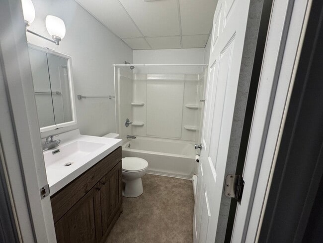 Photo - 2711 Jelinek Ave Unidad C