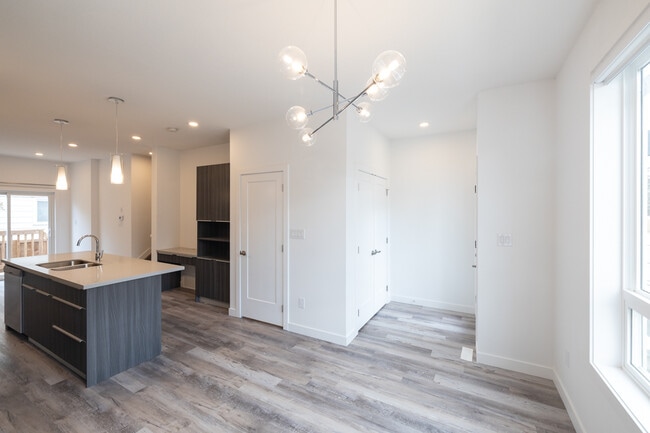 Photo - 15010-15094 94 Ave NW Unit Main 2