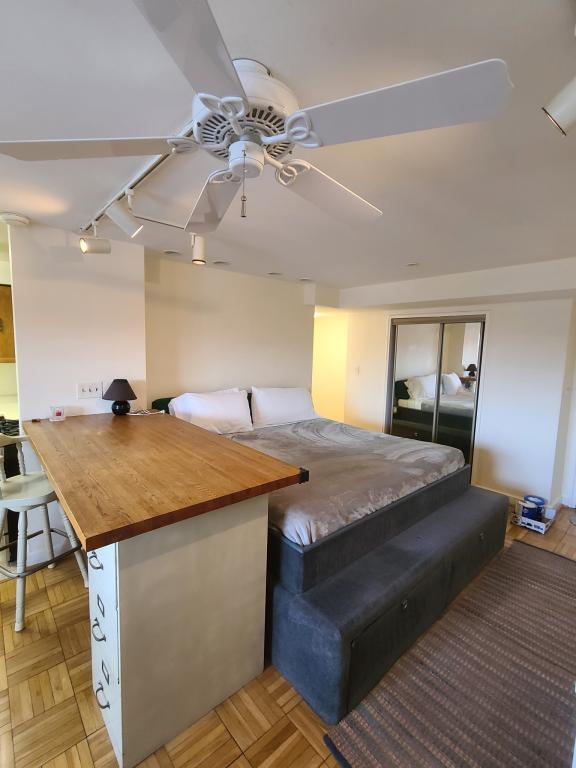 1587 N Colonial Terrace Unit 103