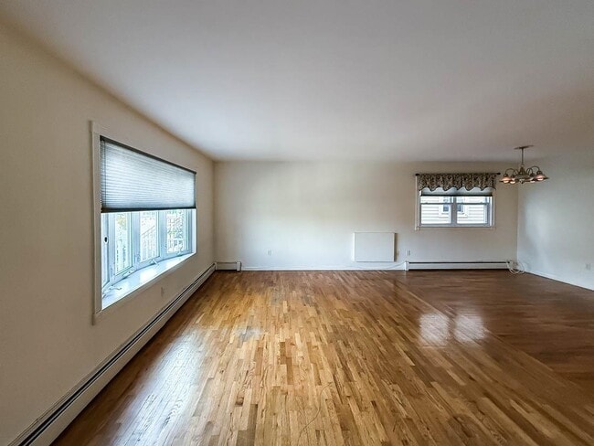 Photo - 513 AVENUE C Apartamento