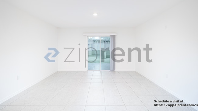 Photo - 619 Marion Oaks Blvd