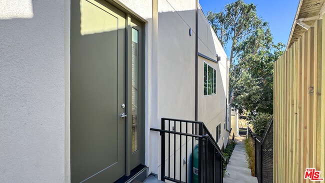 Photo - 946 Lucile Ave