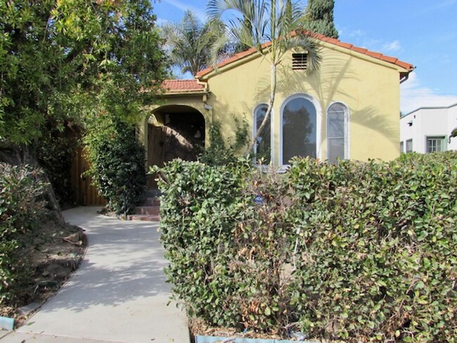 Prime Los Angeles area! Remodeled 2bed/2b... - Prime Los Angeles area!  Remodeled 2bed/2b... House