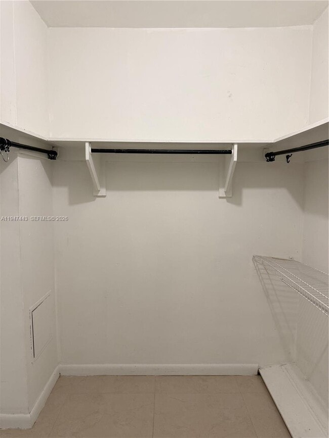 Photo - 825 Brickell Bay Dr Unit 449