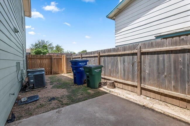 Photo - 1904 Hearthstone Dr Unit 101