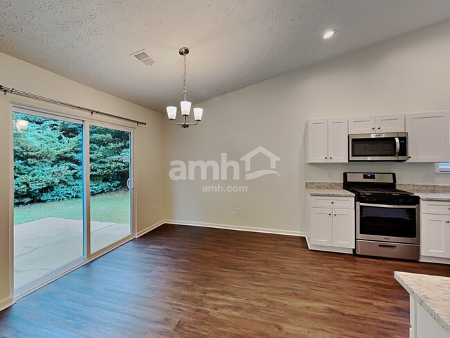 Photo - 1137 Eastmill Cove