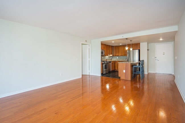 Photo - 700 Grove St Unit 4S