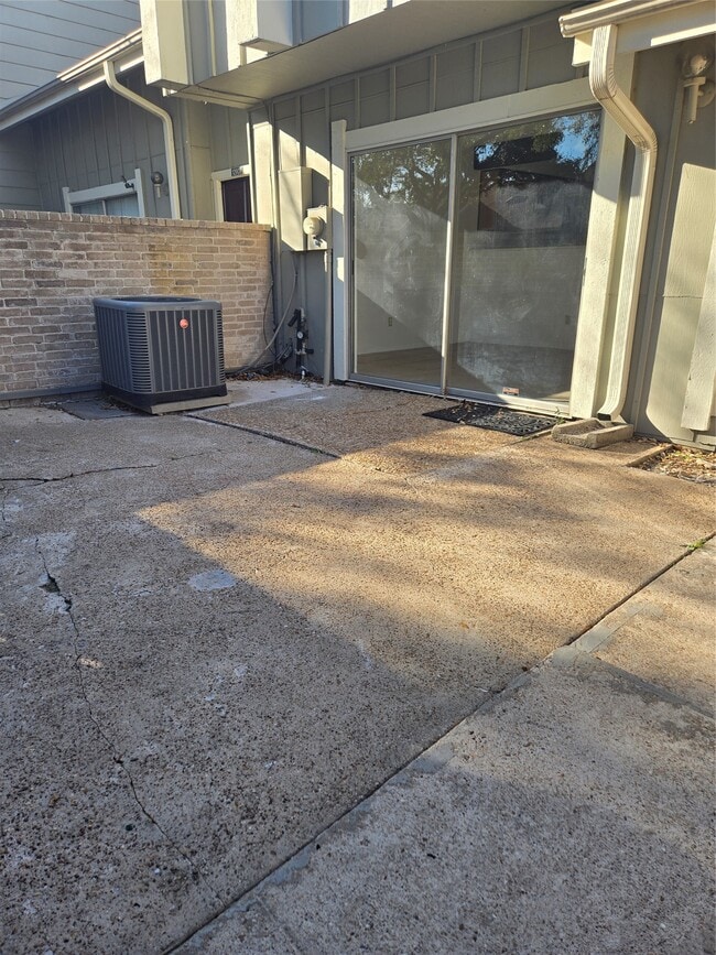 Photo - 12906 Leader St Unidad 2906