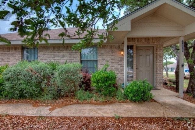 Building Photo - Good Home in a Quiet Neighborhood