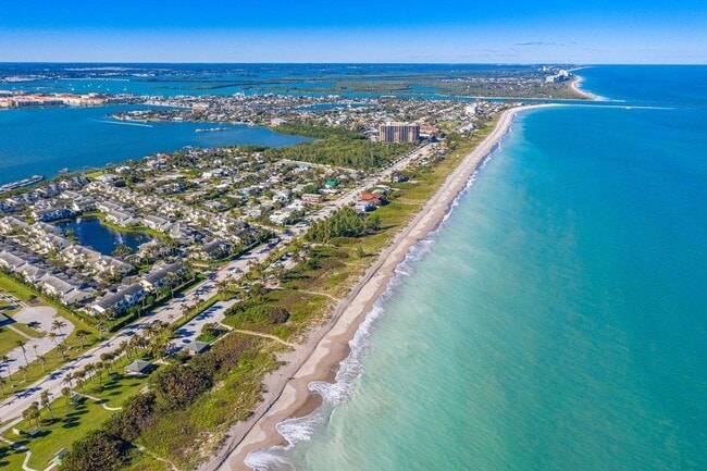 Photo - 1701 Mariner Bay Blvd