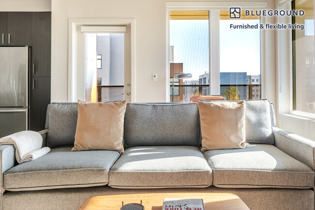 Photo - 2333 Calle Del Mundo Unit SI FL6-ID2136