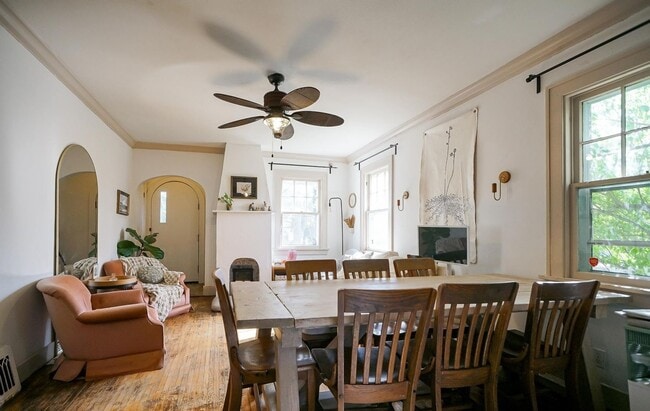 Photo - 915 W Loucks Ave